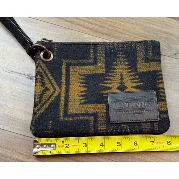 Pendleton Woolen Mills Clutch Grommet Zippered Bag Wristlet Aztec - Picture 3 of 5